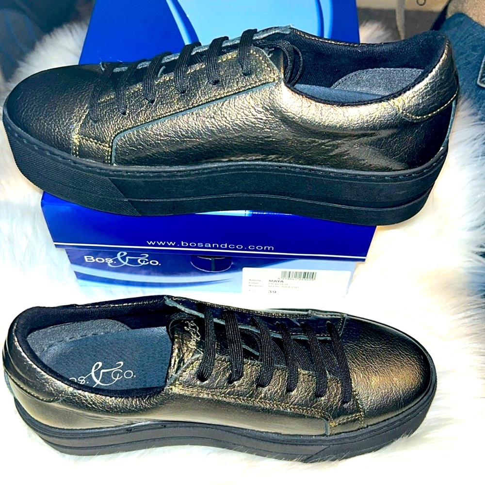 NWB Bos. & Co. Platform Leather Unisex Pewter Sneakers 🩶